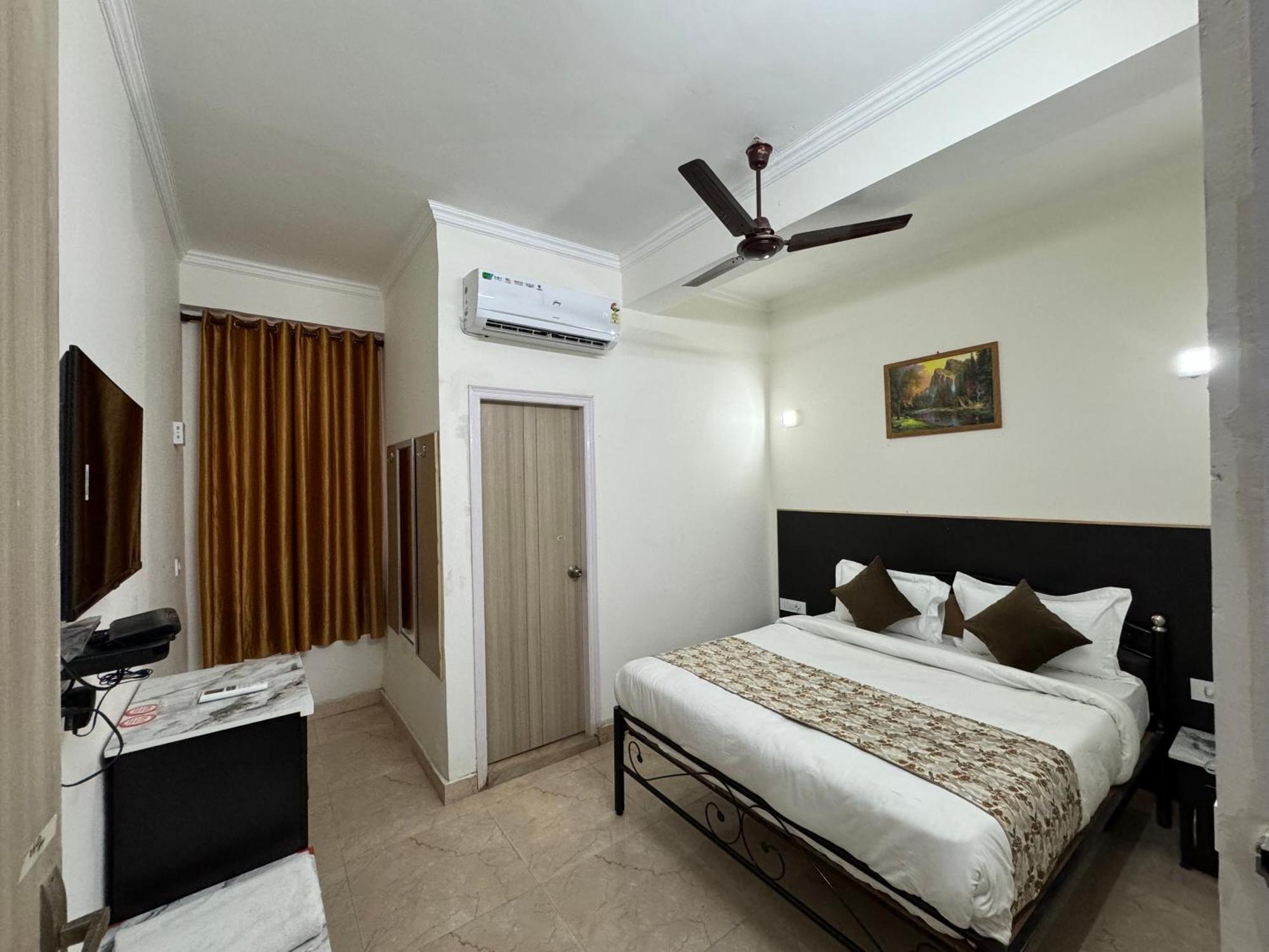 Airport Hotel Annexe New Delhi Exterior photo